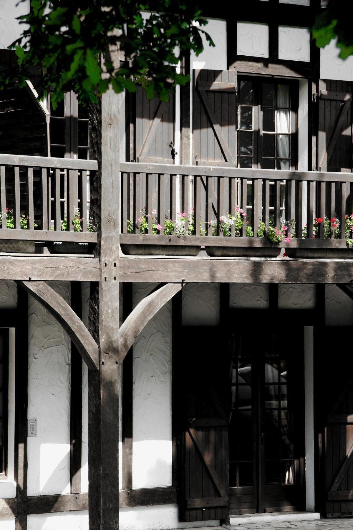 Auberge Des Pins - Teritoria Sabres Buitenkant foto