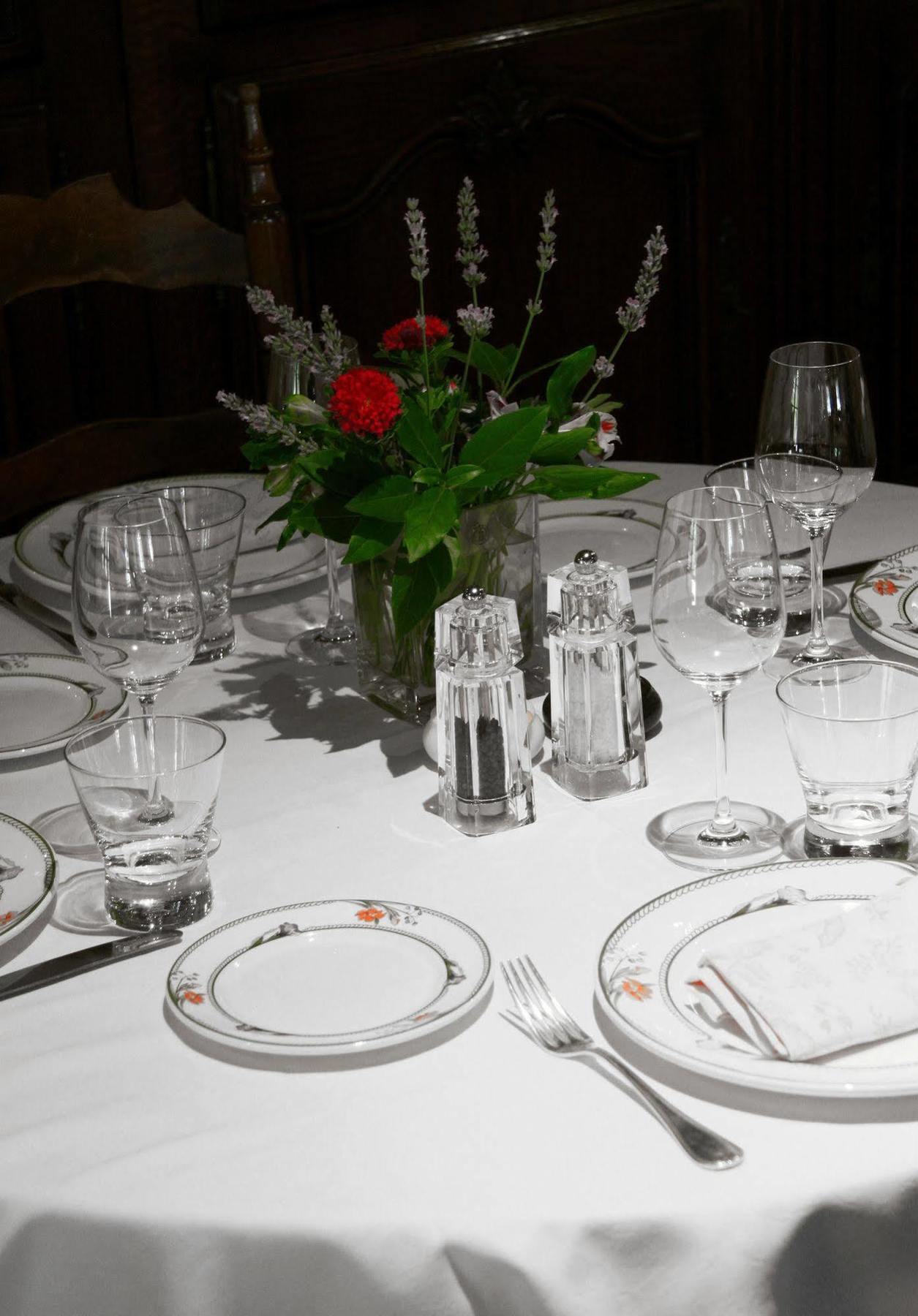 Auberge Des Pins - Teritoria Sabres Buitenkant foto